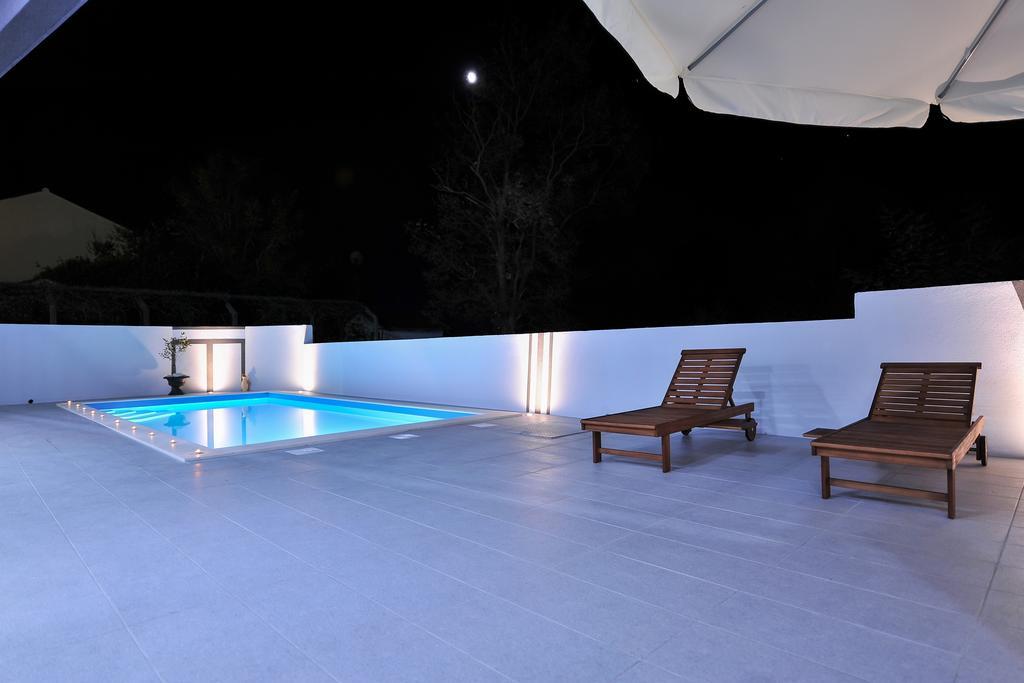 Villa Lily Привлака Екстер'єр фото