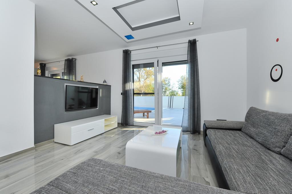 Villa Lily Привлака Екстер'єр фото