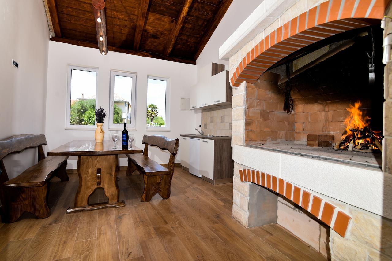 Villa Lily Привлака Екстер'єр фото